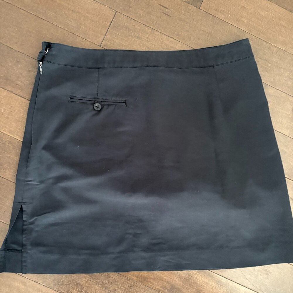 Gordon Cooper black skort size 14